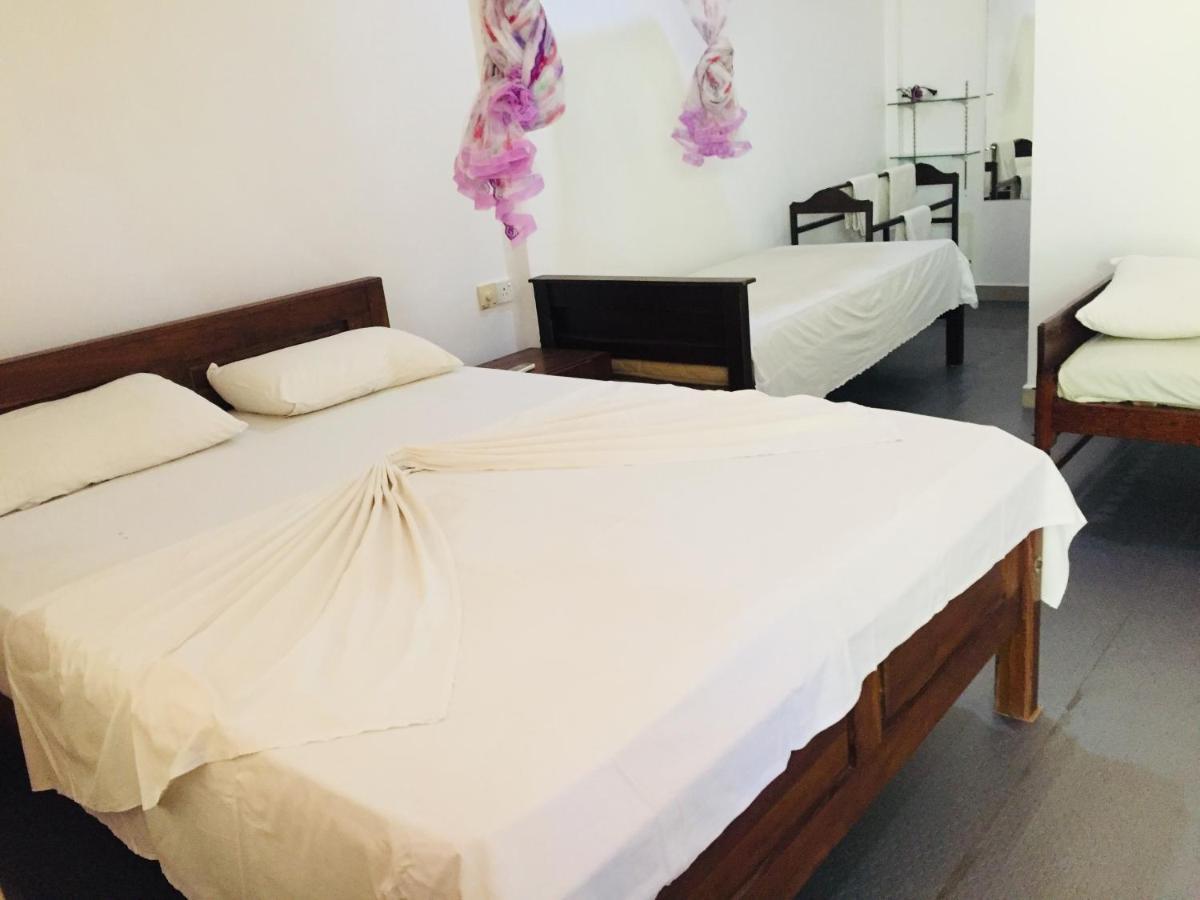 Апартаменты Gimansa Rest Сигирия Экстерьер фото
